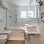 Kontiki Апарт-отель *